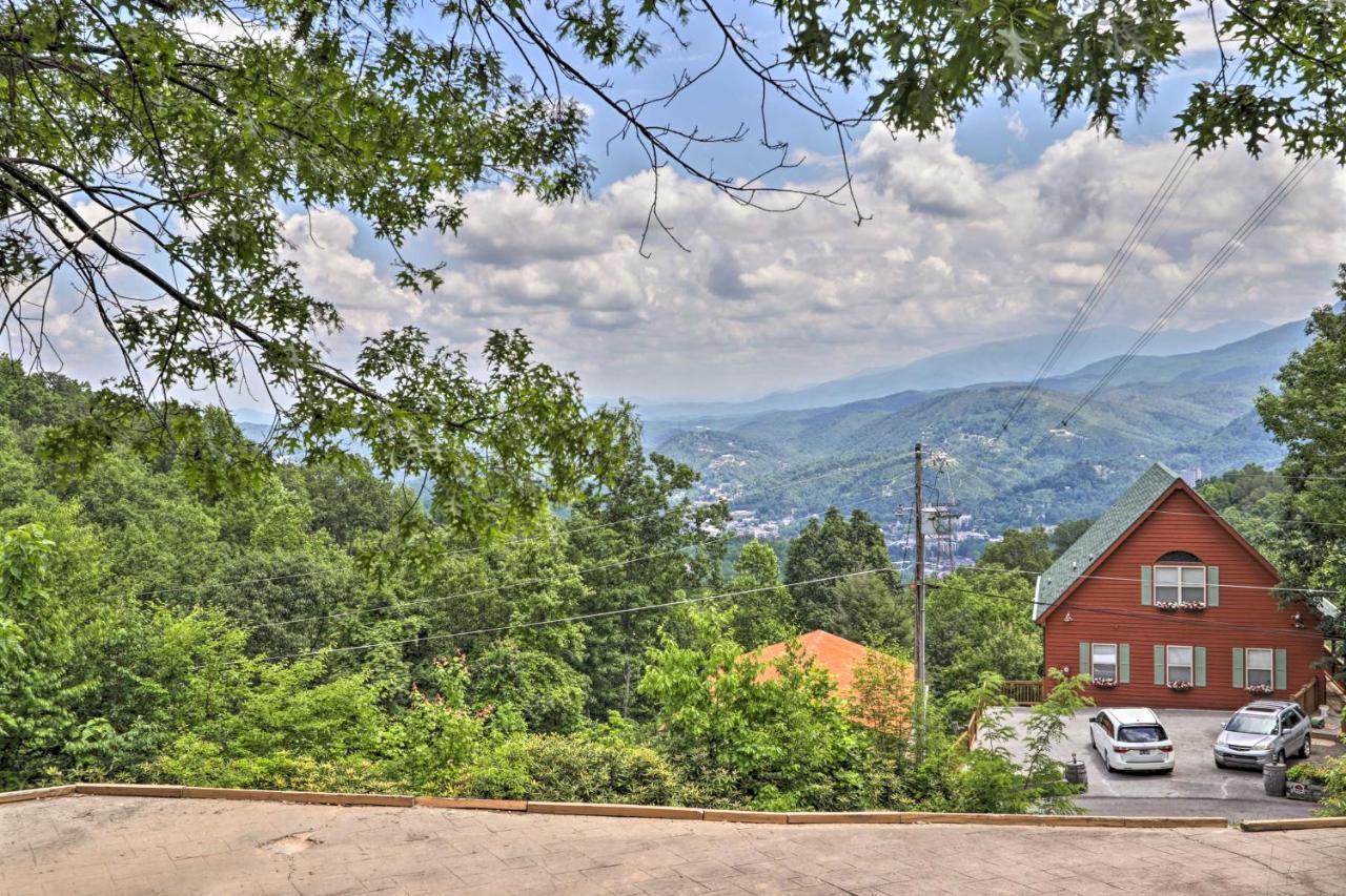 Gatlinburg Chalet Hot Tub, Sauna And Mountain View 外观 照片